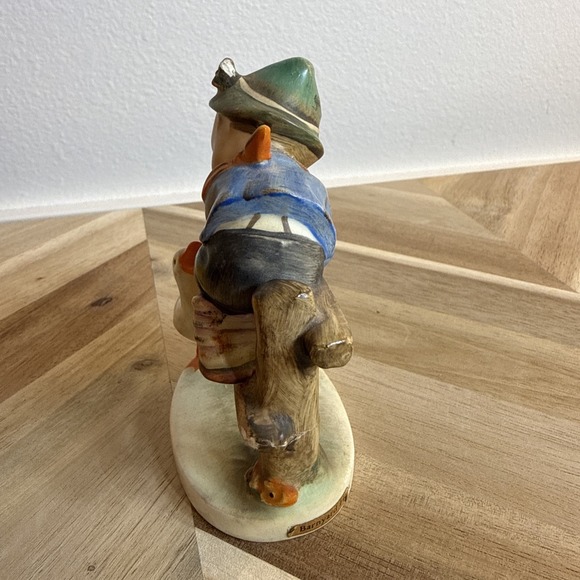 Goebel Hummel Figurine 195 2/0 TMK 2 "Barnyard Hero" Boy on Fence W. Germany '48 - Picture 2 of 5